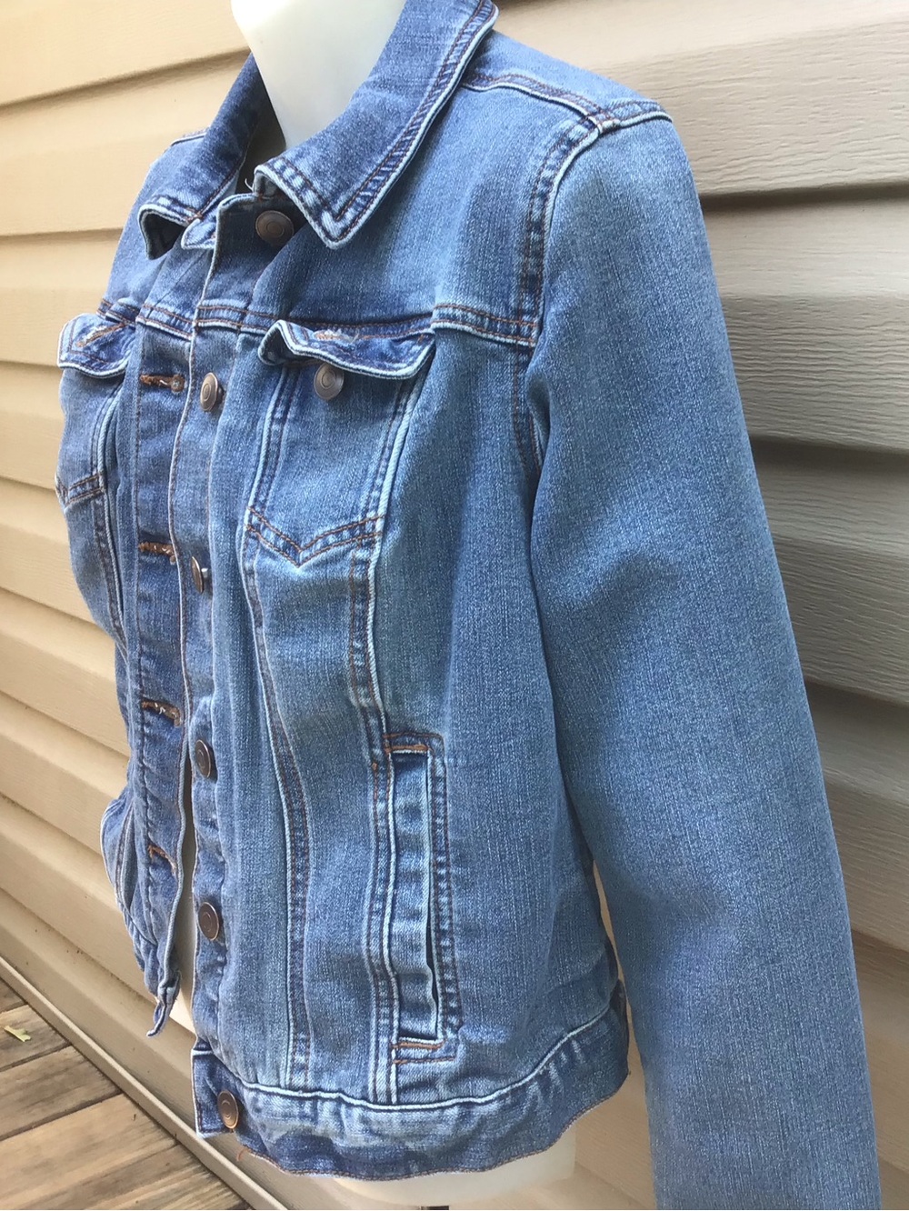 Nice Medium Wash Denim Jacket, Small (4-6)
